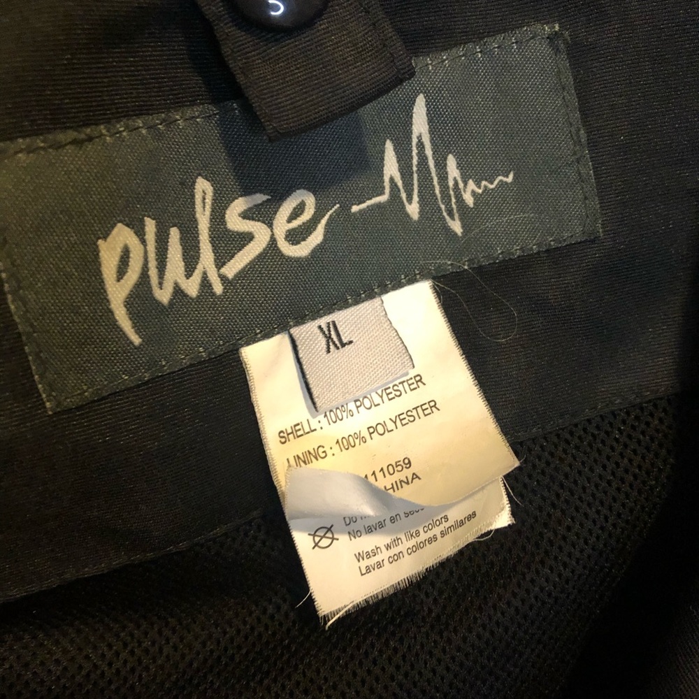 Pulse Coat - Picture 3 of 5